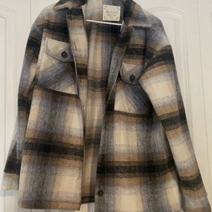 Altar'd State Flannel Warm Button down Shaket Womens Size XS- New